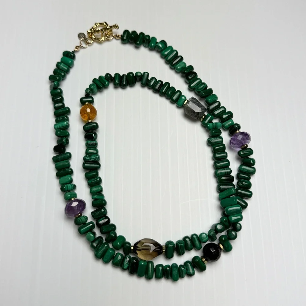 Malachite Gemstone Beaded Necklace Gold Tone Toggle Clasp - Picture 2 of 6